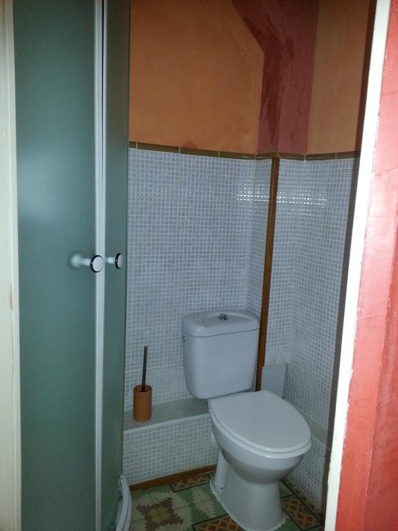 Le Patio Des Cigales Bed & Breakfast Roquefort-des-Corbieres Bilik gambar