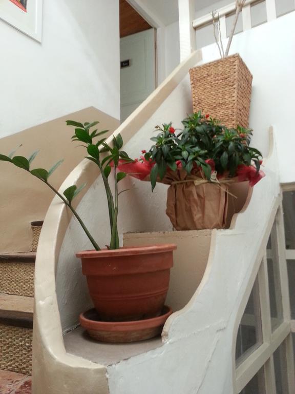 Le Patio Des Cigales Bed & Breakfast Roquefort-des-Corbieres Bilik gambar